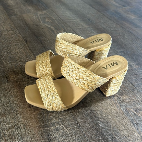 MIA chunky sandals with heels - Picture 3 of 7